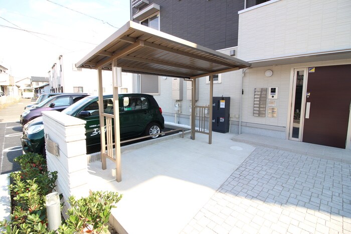 物件外観写真3　(駐輪場)