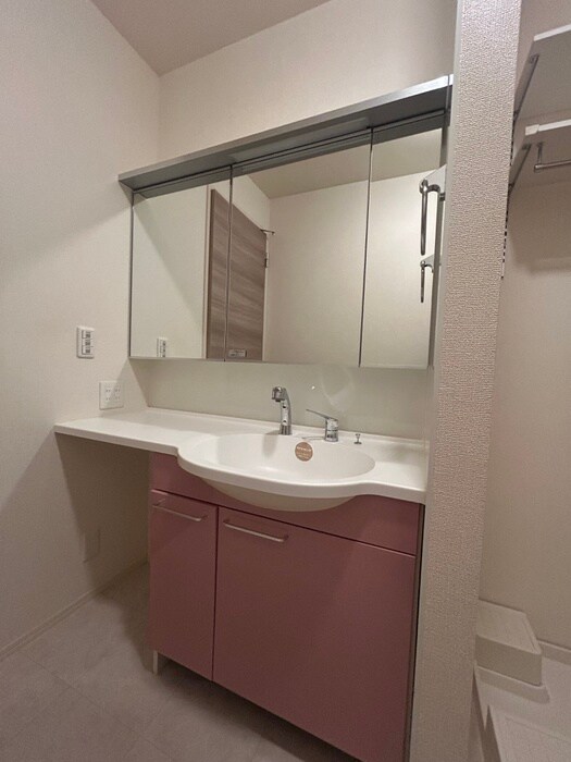 物件内観写真13　(洗面)