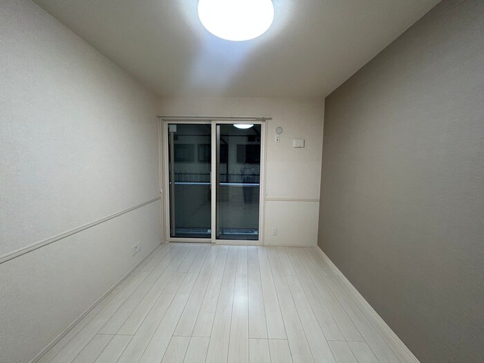 物件内観写真18　(居室)