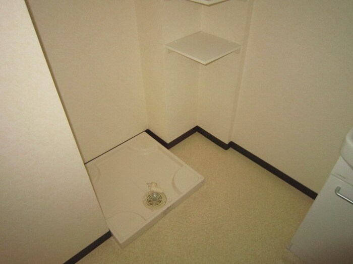 物件内観写真20　(洗濯機置場)