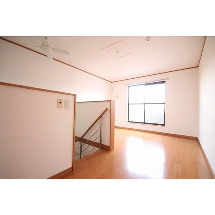 物件内観写真5　(居室)