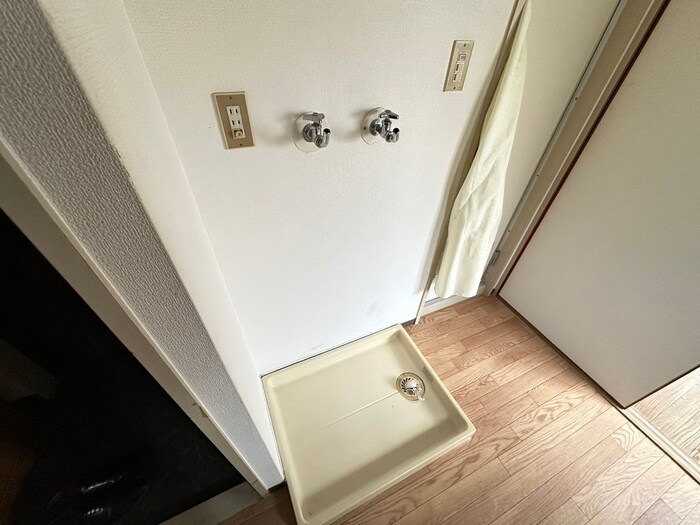 物件内観写真19　(洗濯機置場)