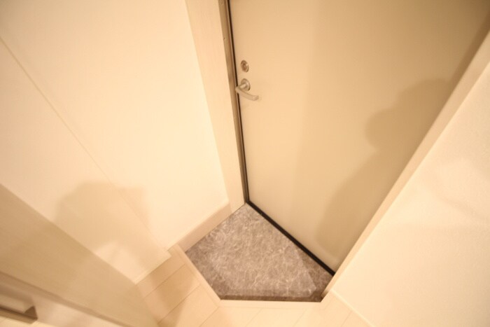 物件内観写真5　(玄関)
