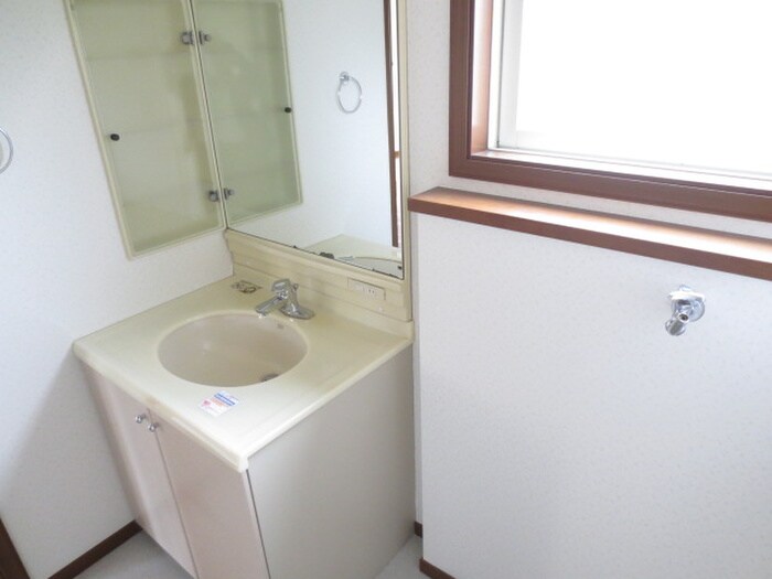 物件内観写真9　(洗面)