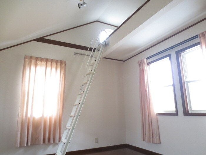 物件内観写真13　(居室)