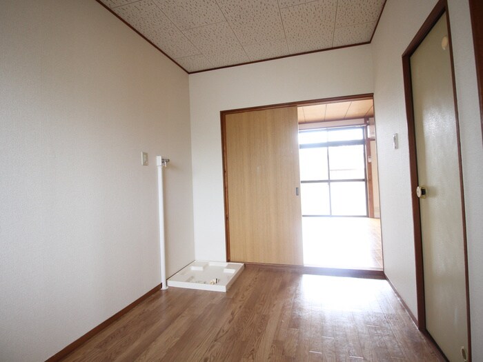 物件内観写真9　(居室)