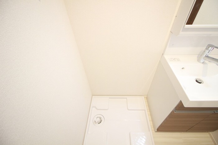 物件内観写真13　(洗濯機置場)