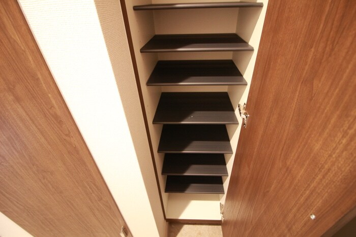 物件内観写真17　(靴箱)