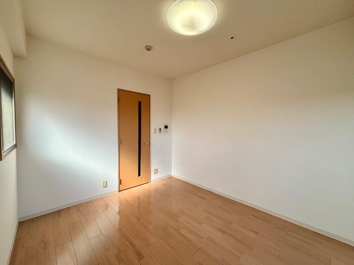 物件内観写真13　(居室)