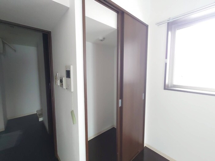 物件内観写真13　(収納)