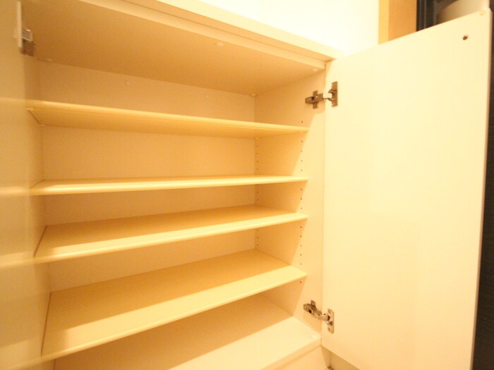 物件内観写真17　(靴箱)