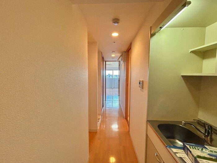 物件内観写真18　(廊下)