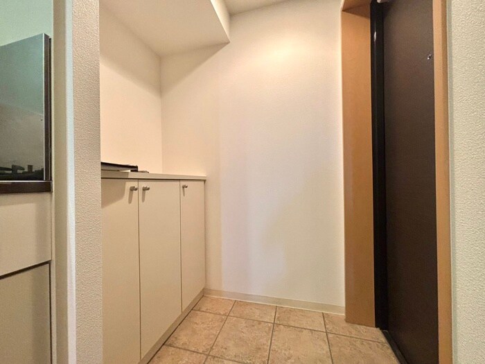 物件内観写真21　(玄関)