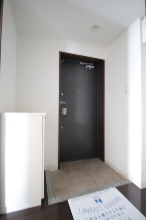 物件内観写真21　(玄関)