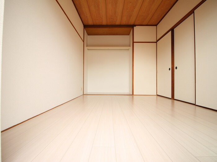 物件内観写真13　(居室)