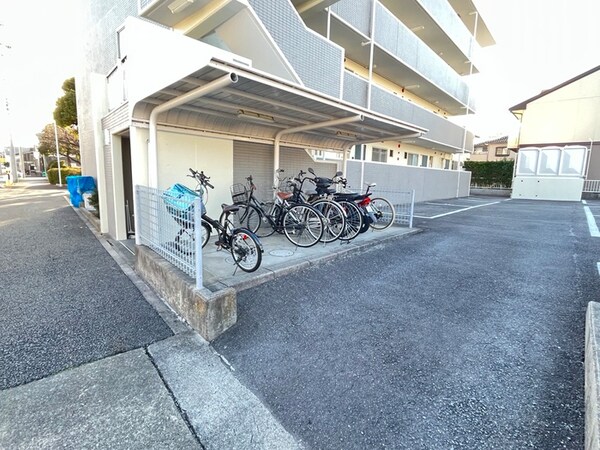 駐輪場