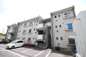 ハイステートイサト外観写真