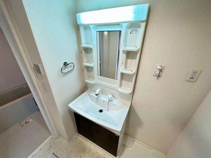 物件内観写真13　(洗面)