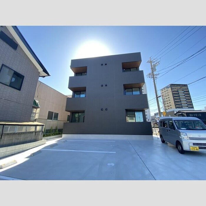 物件外観写真1　(外観写真)