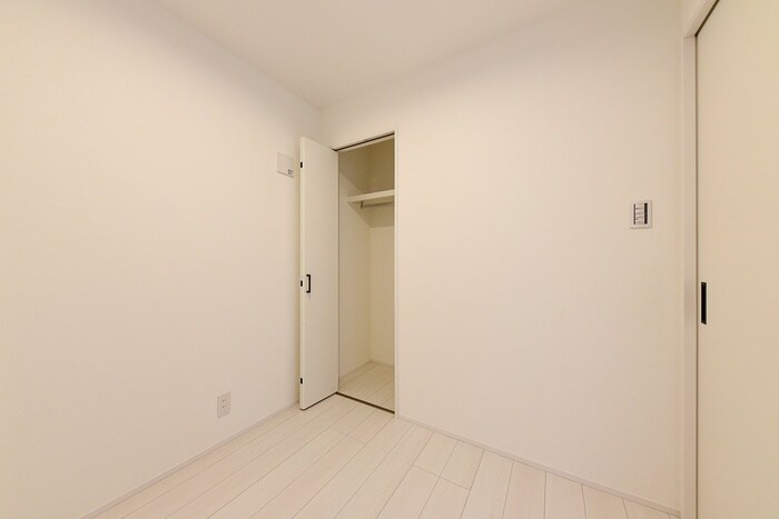 物件内観写真6　(居室)