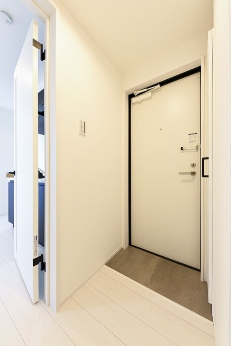 物件内観写真15　(玄関)