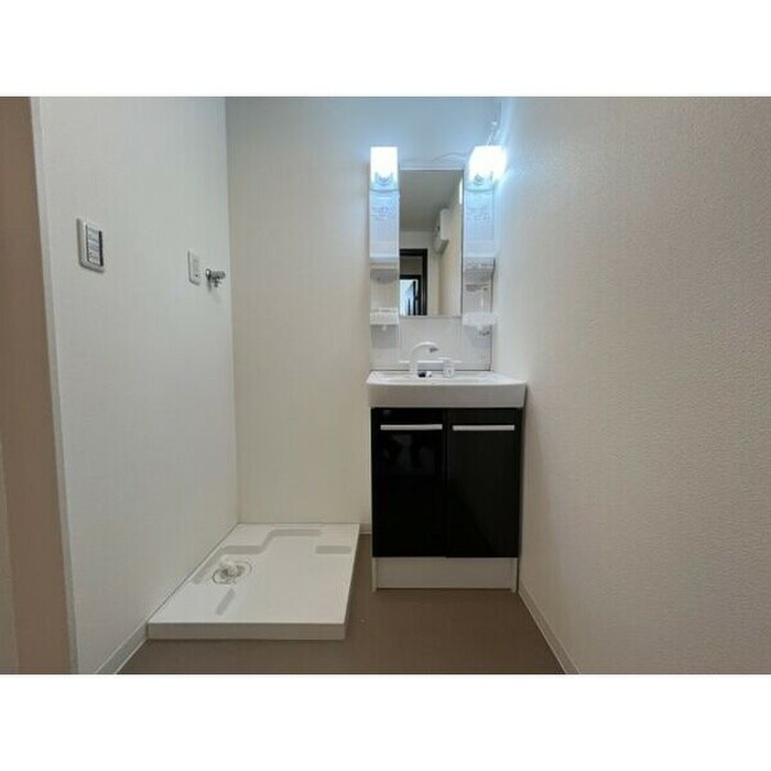 物件内観写真9　(洗面)