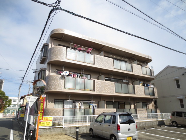 サンパレス