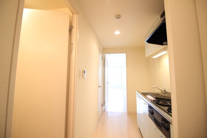 物件内観写真10　(廊下)