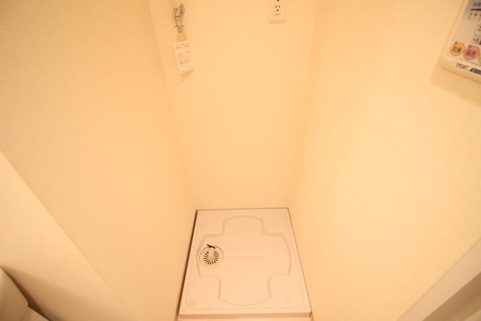 物件内観写真13　(洗濯機置場)