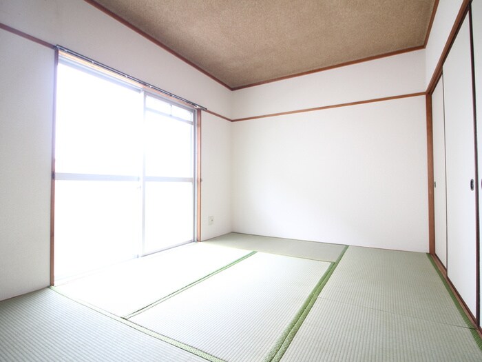 物件内観写真9　(居室)