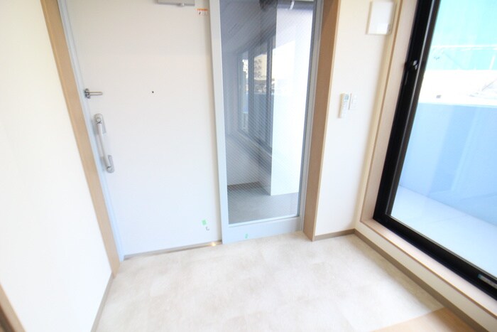 物件内観写真20　(玄関)