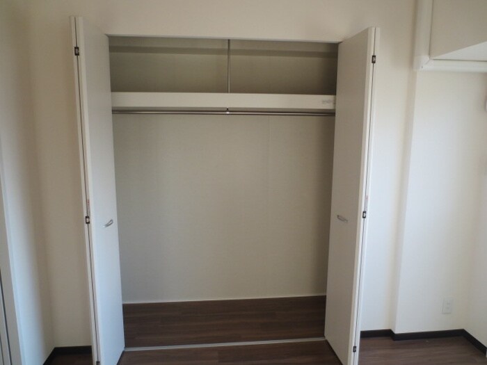 物件内観写真13　(収納)