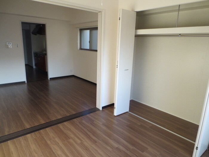 物件内観写真15　(居室)