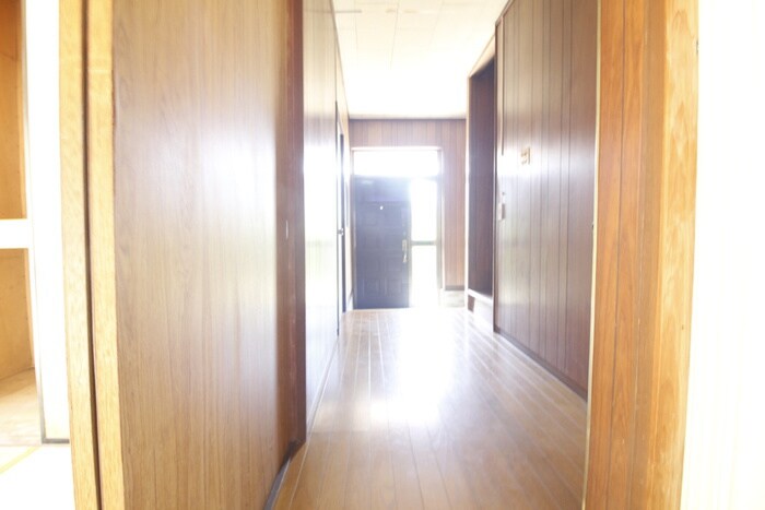 物件内観写真19　(廊下)