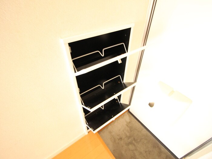 物件内観写真14　(靴箱)