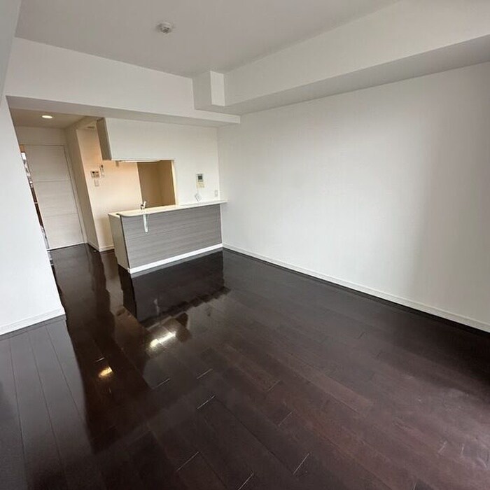 物件内観写真12　(廊下)