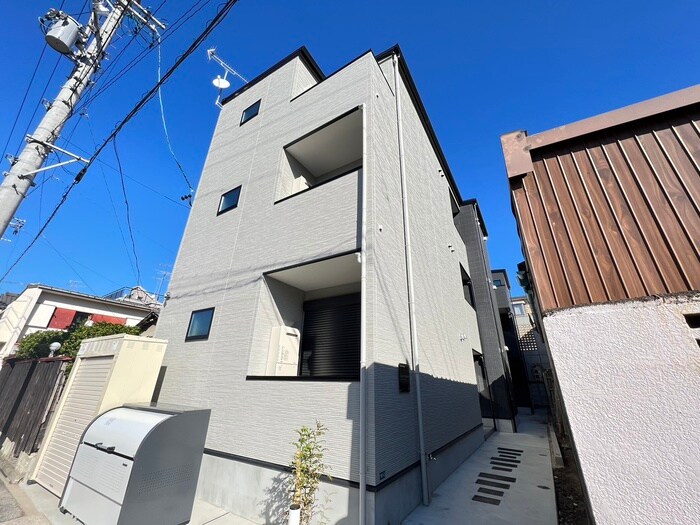 物件外観写真1　(外観写真)