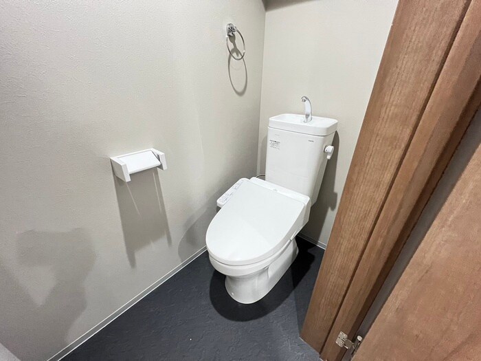 物件内観写真13　(トイレ)