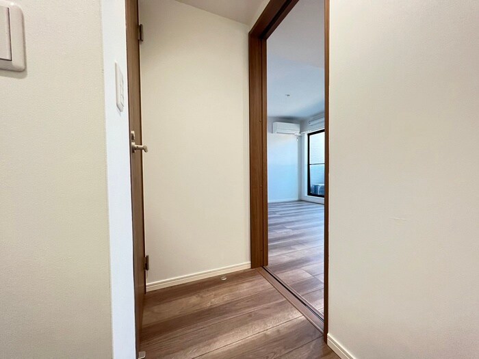 物件内観写真20　(廊下)