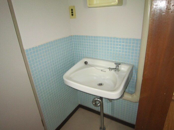 物件内観写真9　(洗面)
