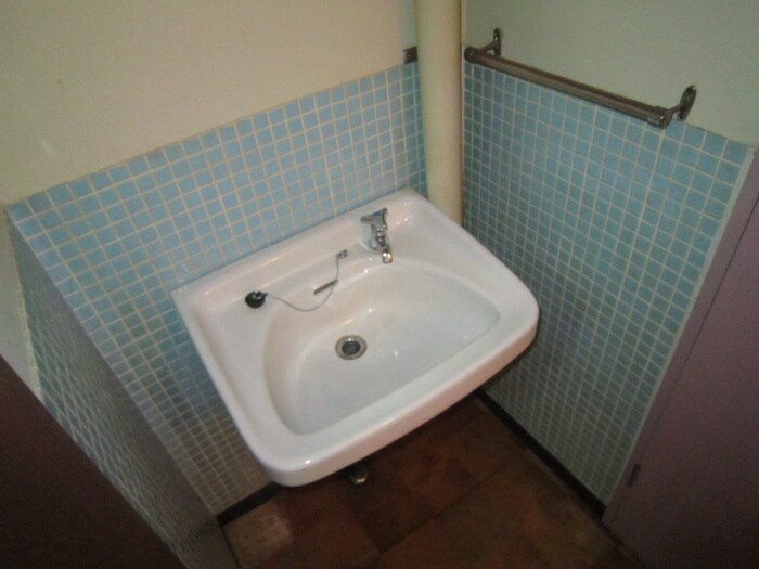 物件内観写真11　(洗面)