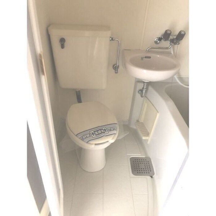 物件内観写真11　(トイレ)