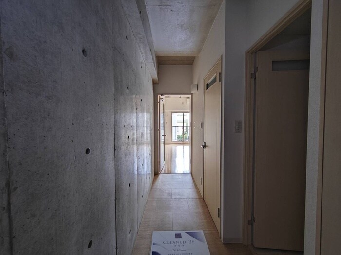 物件内観写真18　(廊下)