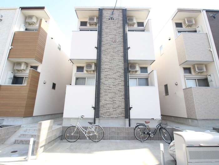 物件外観写真2　(外観写真)