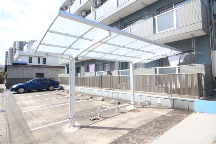 物件外観写真3　(駐輪場)