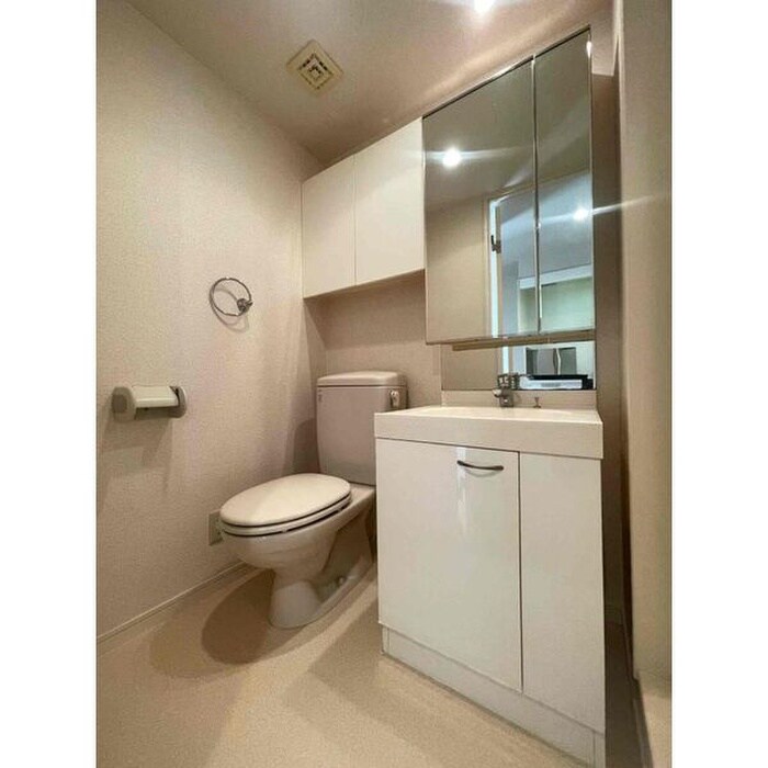 物件内観写真11　(トイレ)