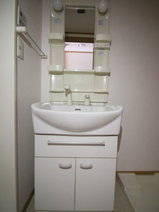 物件内観写真14　(収納)