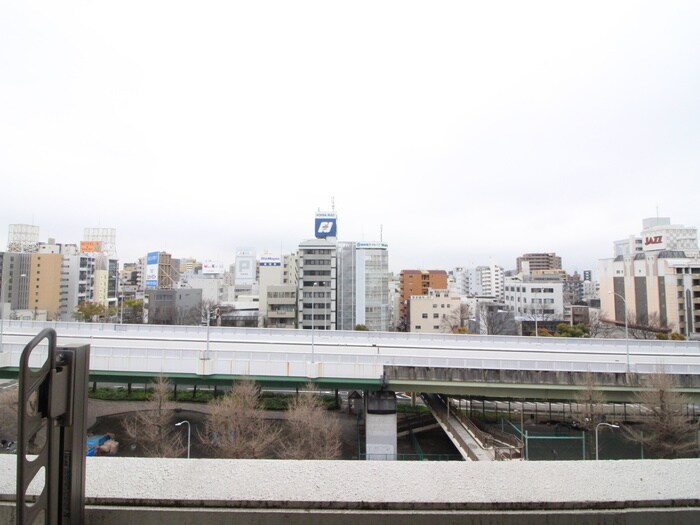 物件内観写真17　(室内からの展望)