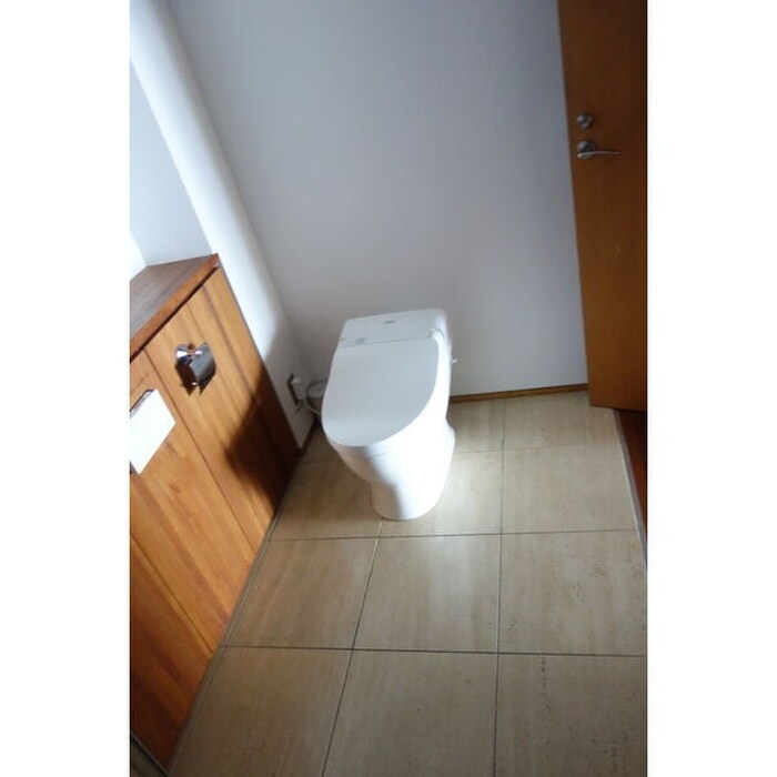 物件内観写真11　(トイレ)