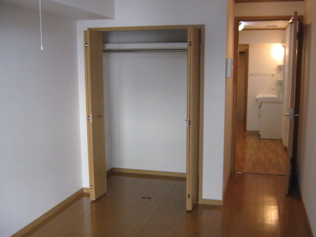 物件内観写真9　(収納)